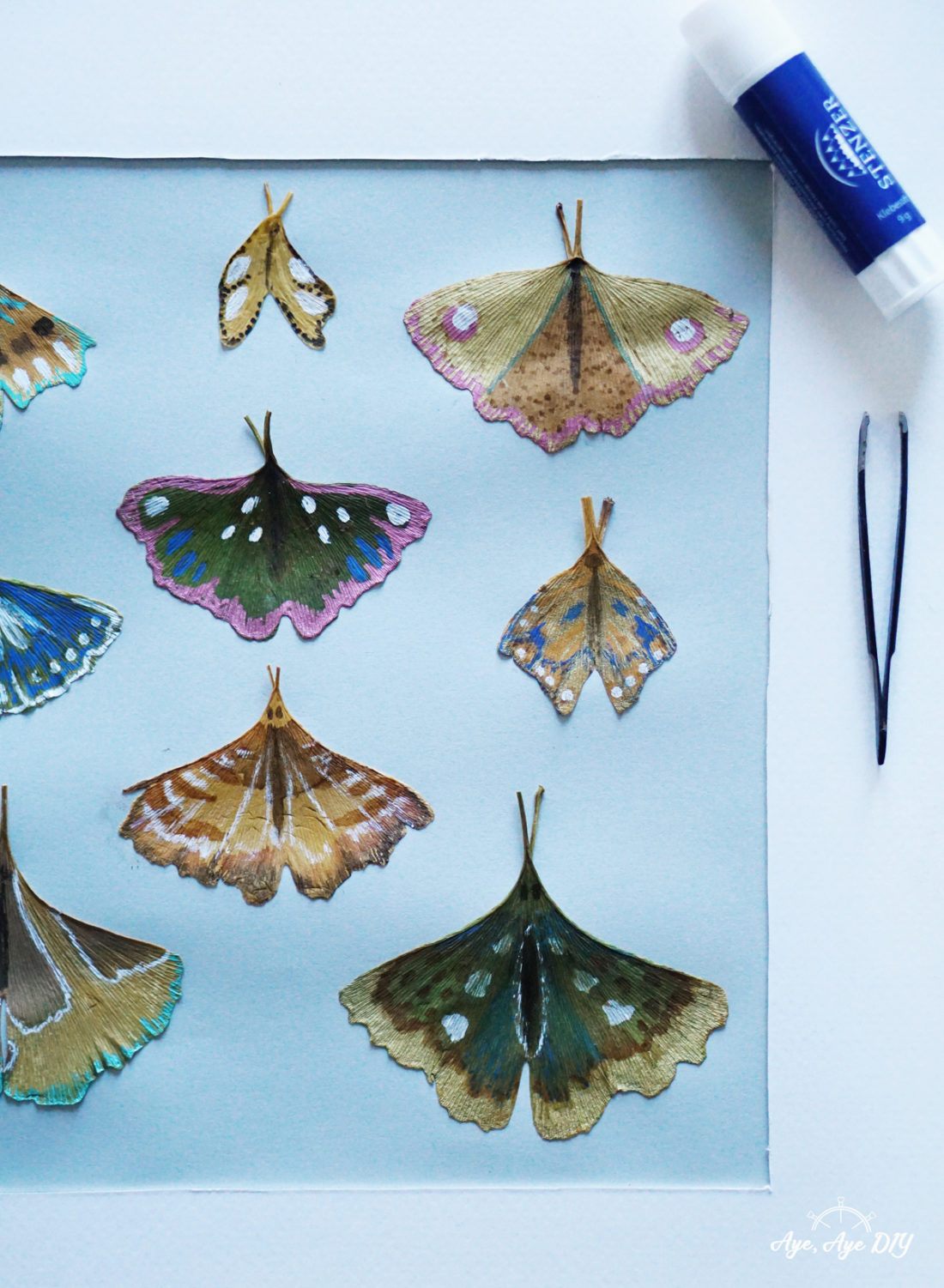 Schmetterlinge basteln mit Blättern – ein Blickfang für die Bilderwand